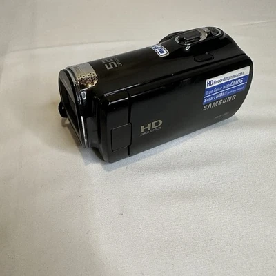 Samsung HMX-F80 Handheld Video Camera With Charging Cord USB-A Adapter - Image 1 of 4