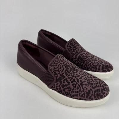 Zapatos sin cordones Clarks Layton Petal para mujer 8,5 rosa oscuro púrpura estampado animal Foto 1 de 4