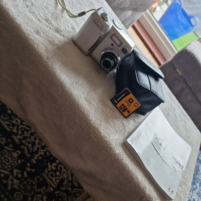 Nikon Digital Camera Coolpix 775 2.1MP Silver Tested - Image 1 of 3