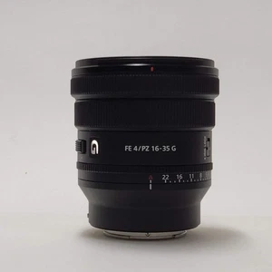 Sony SELP1635G zoom grandangolare 16-35 mm f/4 attacco E SELP1635G automatico e manuale - Foto 1 di 5