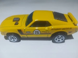 1997 Hot Wheels Ford Mustang Mach 1 HW Retro Racer Yellow 1:64 Diecast Race CAR - Picture 1 of 5