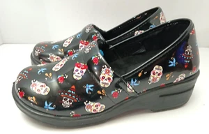 Easy Street Women’s 8W  Slip Resistant Non Marking Skull Work Slip On Shoes - Picture 1 of 6