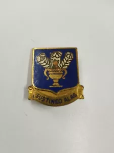 VINTAGE U.S. ARMY AIR CORPS USAF TRAINING COMMAND LAPEL PINBACK - Picture 1 of 2