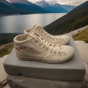 Converse All Star A07680F Cream Floral Embroidery Lace-up Women's Shoes Size 9 - Picture 1 of 5