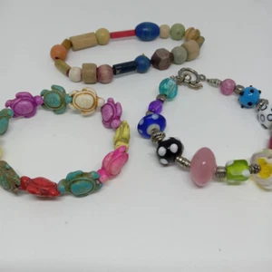 Girl Bracelet Lot Of 3 Beaded Lampwork Beads Howlite Turtle Wooden Multicolor - Picture 1 of 5