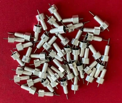 Filtro de paso EMI atornillable API SCI-9120-102 200V 10A 1000pF, 10 piezas Foto 1 de 4