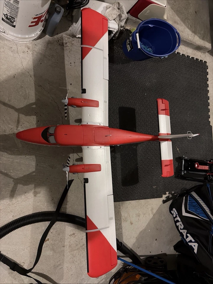 E-flite EFL32050 DHC-6 Twin Otter 1.4m BNF Basic Electric Airplane 1450mm w/AS3X - Image 1 of 1