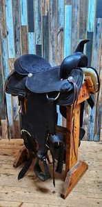 Abetta Western Saddle - Picture 1 of 5