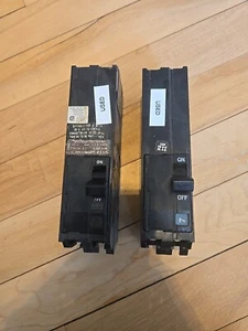 Q1B2100 SQUARE D 2 POLE 100AMP 240V CIRCUIT BREAKER. AND 70 AMP. BOTH USED - Picture 1 of 11
