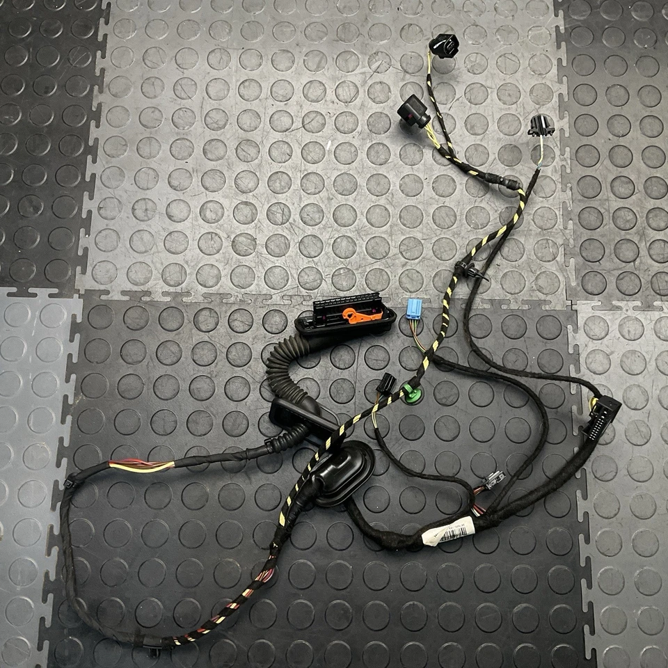 2010-2017 Volkswagen CC Rear Right Passenger Door Panel Wiring Harness OEM - Image 1 of 4