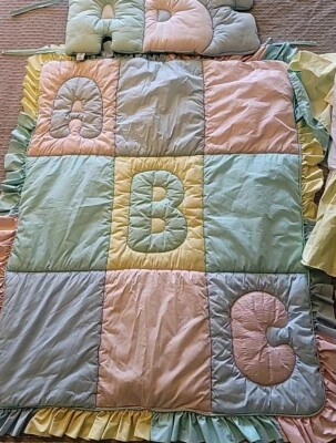 Juego de cuna de ropa de cama de bebé pastel carrusel vintage ABC hecho en EE. UU. rosa azul Foto 1 de 4