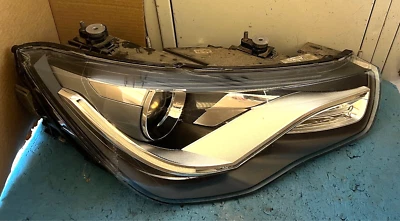 OEM AUDI A1, 8X, 12/10-12/14, RIGHT LED HEADLIGHT/HEADLAMP, XENON, 8X0 941 006 A - image 1 of 4
