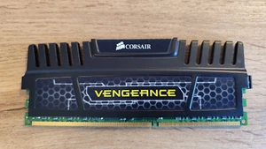 Corsair Vengeance ~ 4GB DDR3-1600 DIMM ~ CMZ8GX3M2A1600C9 ~ PC3-12800 - Bild 1 von 2