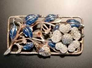 ¿Miriam Haskell vintage? Broche de bisutería con pedrería esmalte estilo juvenil - Imagen 1 de 7