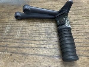 1998 Triumph Thunderbird Sport 900 Left Rear Footpeg -Bracket-T2080323 - Picture 1 of 3