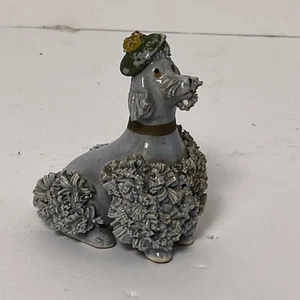 "Figura de porcelana caniche de espagueti gris vintage perro con sombrero 3"" hecha en Japón" - Imagen 1 de 22
