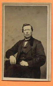 CDV Portrait eines bärtigen Mannes, um 1860 alte Carte de Visite - Bild 1 von 2