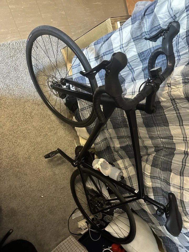 Bicicleta de carretera Trek Emonda ALR 5 2024 60 cm Shimano 105 (abierta a negociaciones) Foto 1 de 4