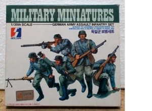 MILITARY MINIATURES 1000 - German Infantry WW2 - 1/35 - Foto 1 di 1