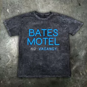 Bates Motel Psycho Norman Halloween Horror Movie T Shirt - Picture 1 of 3