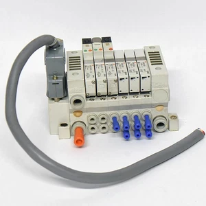 SMC Pneumatics VQ1301-5, VQ1301-51-Q, VQ1101-5 w/ Base Manifold & Blank Plates - Bild 1 von 6
