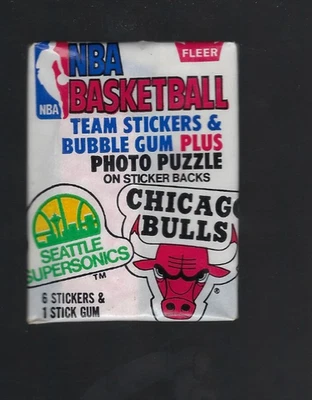 (1) 1981-82 Fleer Basketball Team Sticker Wax Pack  - Image 1 of 2