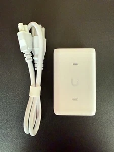 Ubiquiti UniFi U-PoE+ 30W PoE Injector With Power Cord - BRAND NEW - Picture 1 of 3
