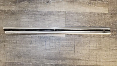 Chevrolet Van 1971-77 puerta conductor moldura exterior Foto 1 de 4