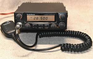 Radio Shack HTX-10 Ten Meter Mobile Transceiver - Photo 1/3