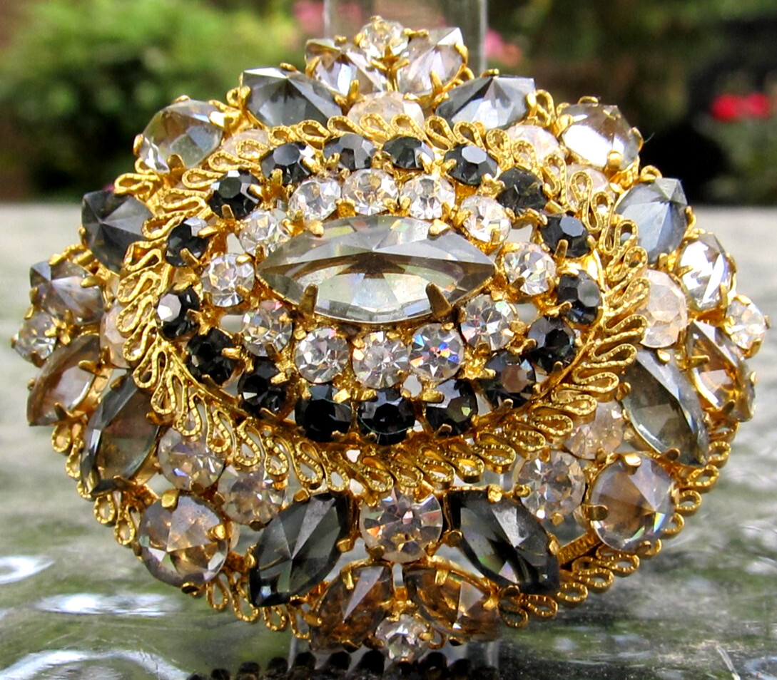 Czech Fashion Vintage & Antique Brooches & Pins for sale | eBay Czech Fashion Vintage & Antique Brooches & Pins for sale | eBay