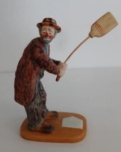 Vtg Emmett Kelly Circus Collection Clown Batting with a Broom #1385/15,000 - Picture 1 of 4