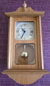 Hochwertige kleine Wand-Pendeluhr, Quarz, ZentRa, Eiche Hell, Holzgehäuse - Bild 1 von 4