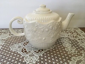 Royal Albert English Buffet Collection Old Country Roses Teekanne 2004 24oz - Bild 1 von 7