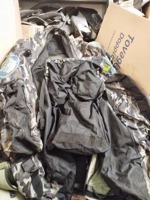 Belly Boat Lineaeffe Camuflage Nuovo Completo Di Pompa E Accessori  - Immagine 1 di 4