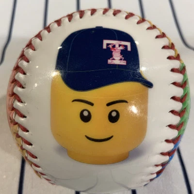 Pelota de béisbol de recuerdo panel Lego para gallinas de barro Toledo Foto 1 de 4