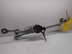 Brazo limpiaparabrisas delantero BMW con motor OEM 7399004 CE0337 - Imagen 1 de 5