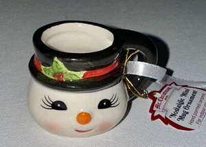2024 Mr Christmas Nostalgic Mini Mug Ceramic Ornament Retro Snowman 1.5" NEW - Picture 1 of 6
