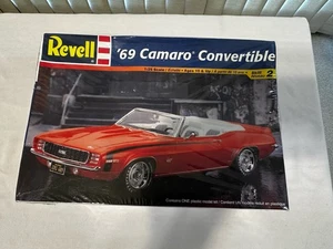 VINTAGE REVELL 69 CAMARO CONVERTIBLE 85-7676 MODEL KIT 1/25 NEW SEALED - Picture 1 of 8