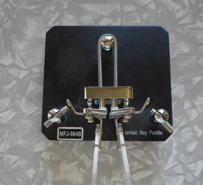 MFJ-564, PADDLE, IAMBIC DUAL PADDLE BLACK BASE SELF ADJUSTING NON-SKID - Image 1 of 4