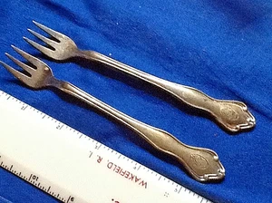 REED & BARTON FORCELLE PICKLE (COPPIA) DICE:BENJAMIN'S 040224A - Foto 1 di 3