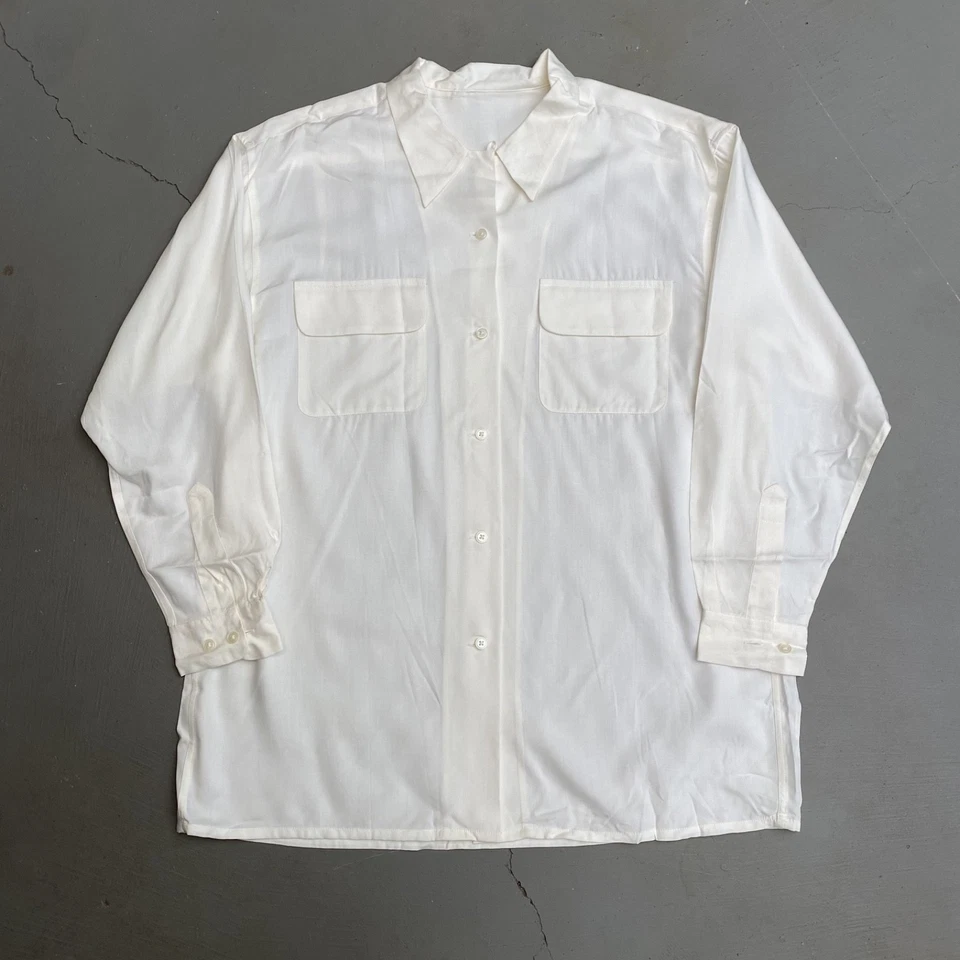 Camisa cuello lazo seda/gabardina años 60/70 Foto 1 de 4