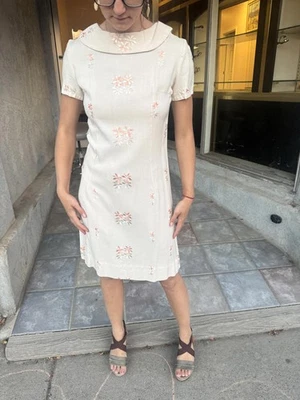 Vintage 60s Beige Floral Embroidered Collared A-Line Dress Women’s M - Image 1 of 4