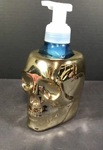 Bath and Body Works 2021 Gold Tone Shiny Skull Skelton Ceramic Soap Holder NEW - Picture 1 of 4