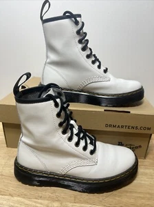 Dr. Martens Unisex Zavala White Leather Combat Boots- Men: 4 Women: 5 W Box - Picture 1 of 10