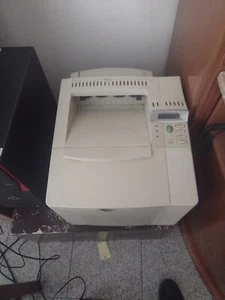 HP LaserJet 4000n con duplex per pezzi di ricabio - Foto 1 di 1