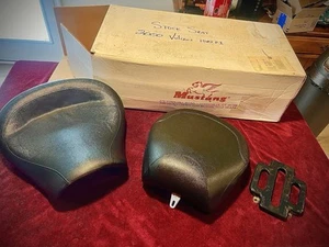 1997-2002 Kawasaki Vulcan 1500 Mustang Seats - Picture 1 of 7