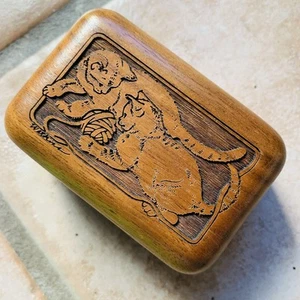 Vintage Laser Carved Wood Music Trinket Kitty Cats Red Velvet Made In USA - Picture 1 of 8