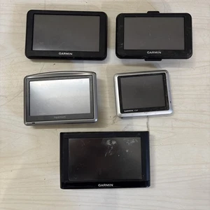 Lot Of 5 GPS Monitors GARMIN UNTESTED FOR PARTS OR REPAIR - Picture 1 of 1