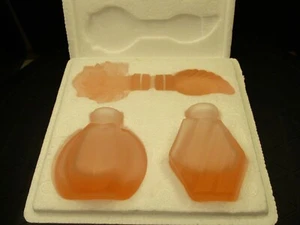 Pink Satin Parfum Flakon Set mit Stopfen in OVP nie benutzt. - Bild 1 von 2