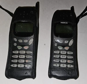 Lot of 2 - Nokia 918P Very Rare - For Collectors - Batt Dead  with Cases - Picture 1 of 8